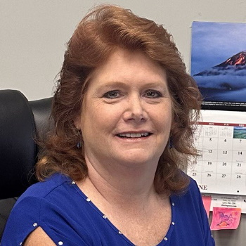 Sandy, Bookkeeper at DataTrust Technologies